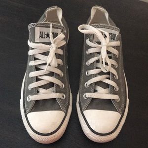 Grey converse size 8